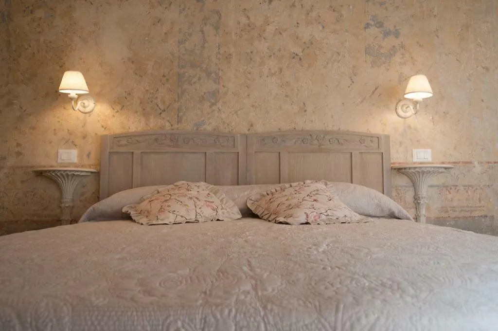 Le Camere Del Borgo Montescudaio Penzion