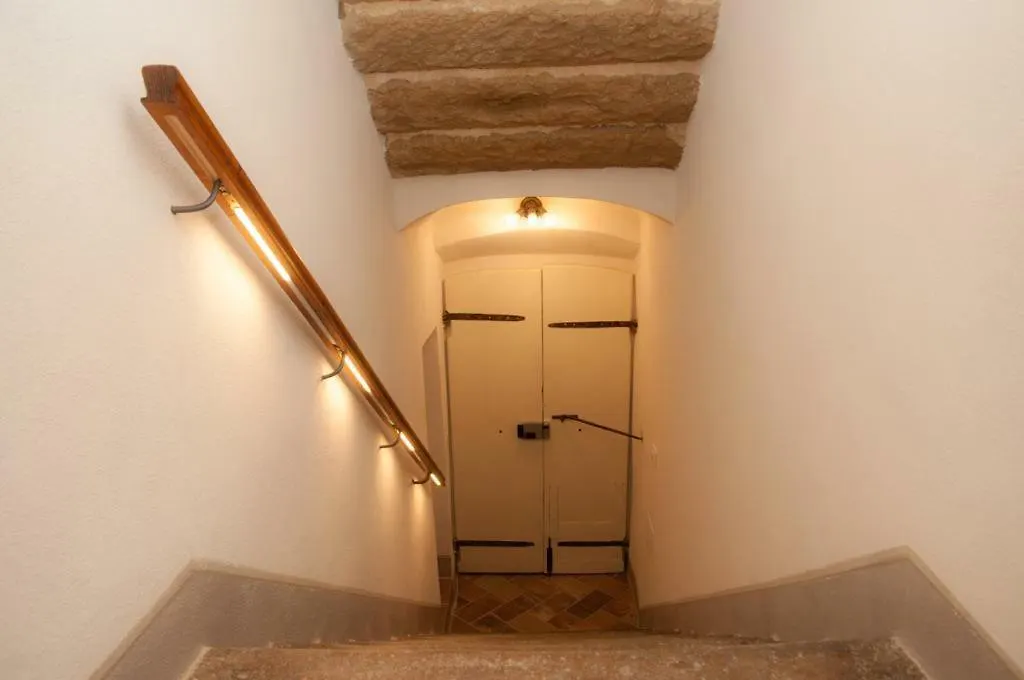 Guest house Le Camere Del Borgo Montescudaio Italy