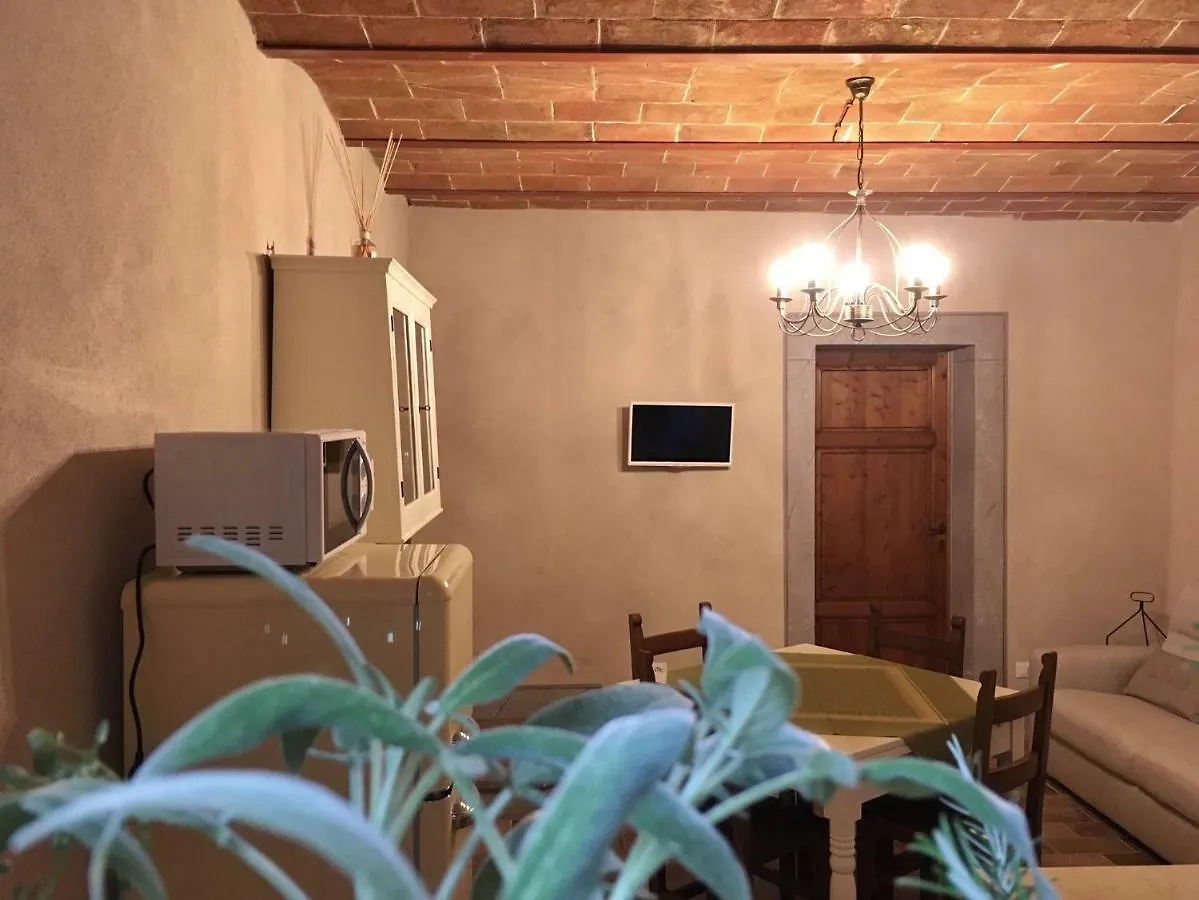 Le Camere Del Borgo Montescudaio 0*,